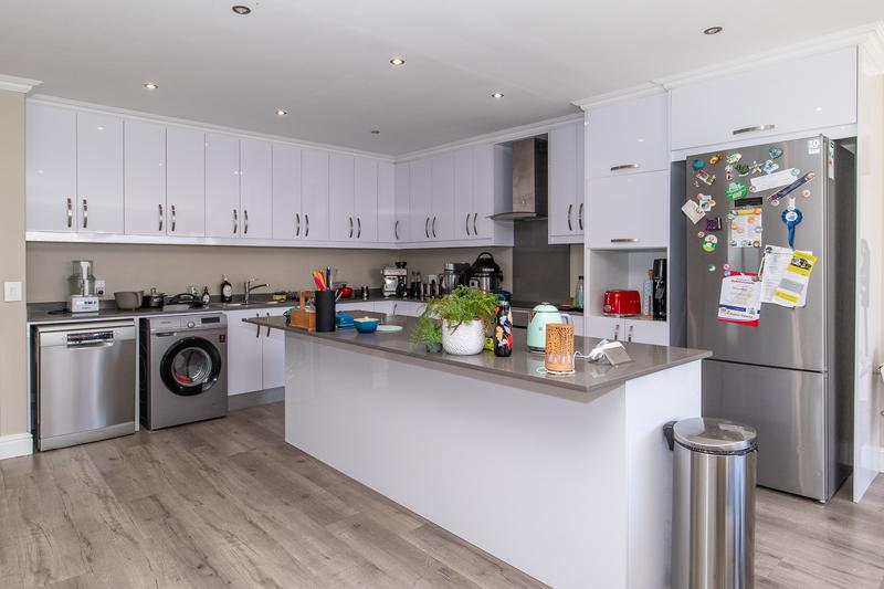 To Let 3 Bedroom Property for Rent in Constantia Western Cape